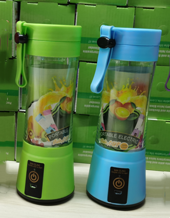 Tragbarer Mixer mit wiederaufladbarem USB-Mini-Küchen-Fruchtsaftmixer