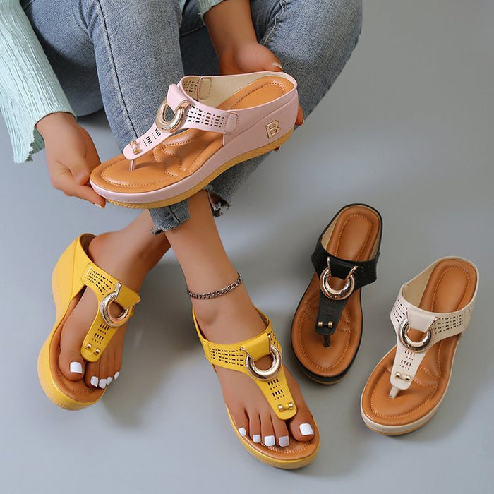 Tongs sandales femmes talons hauts chaussures compensées tongs en métal diapositives décoratives pantoufles
