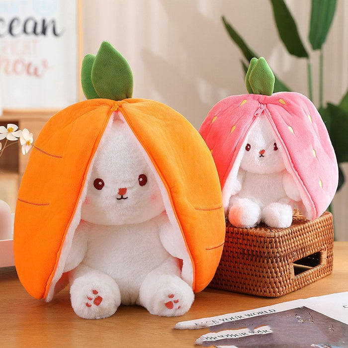 Wanghong Cute se transforma en un muñeco de peluche de conejo de fresa