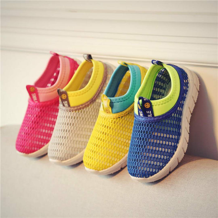 Children's Tennis Shoes.