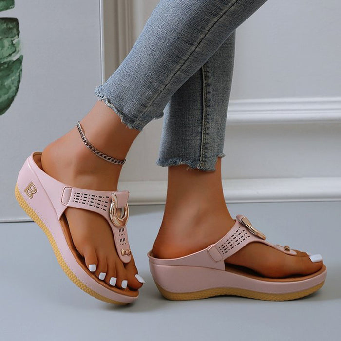 Tongs sandales femmes talons hauts chaussures compensées tongs en métal diapositives décoratives pantoufles