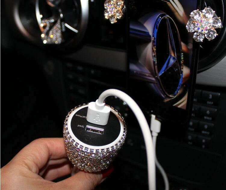 Crystal Dual USB Autoladegerät
