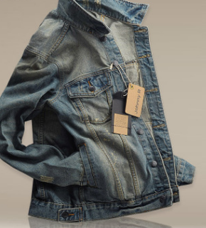 Eine Jeansjacke für Männer, Jeans für Männer und Jeans für Männer