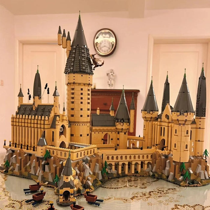 Movie Classics 16060 Magic School Castle Model 6120pcs Modular